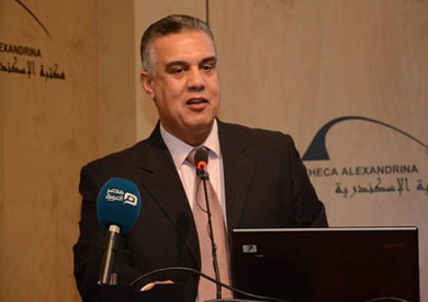 الدكتور إبراهيم مخلص، عميد كلية طب الإسكندرية